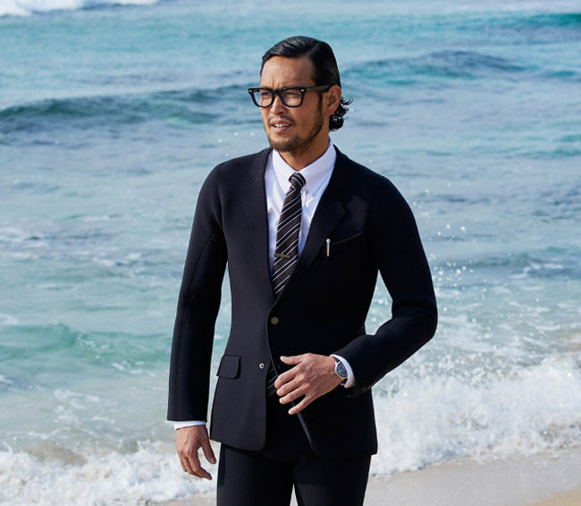 Go-surfing-in-style-with-these-wetsuits-that-look-like-business-suits4-650x566
